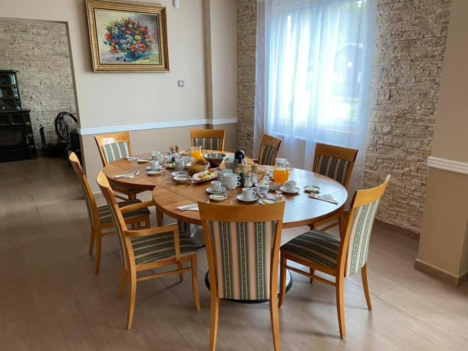 Camping La Provence Velka Hledsebe Exterior foto